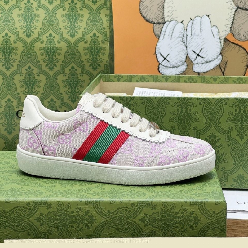 G*u*i casual shoes